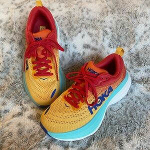 Women’s Hoka Bondi 8 size 6B